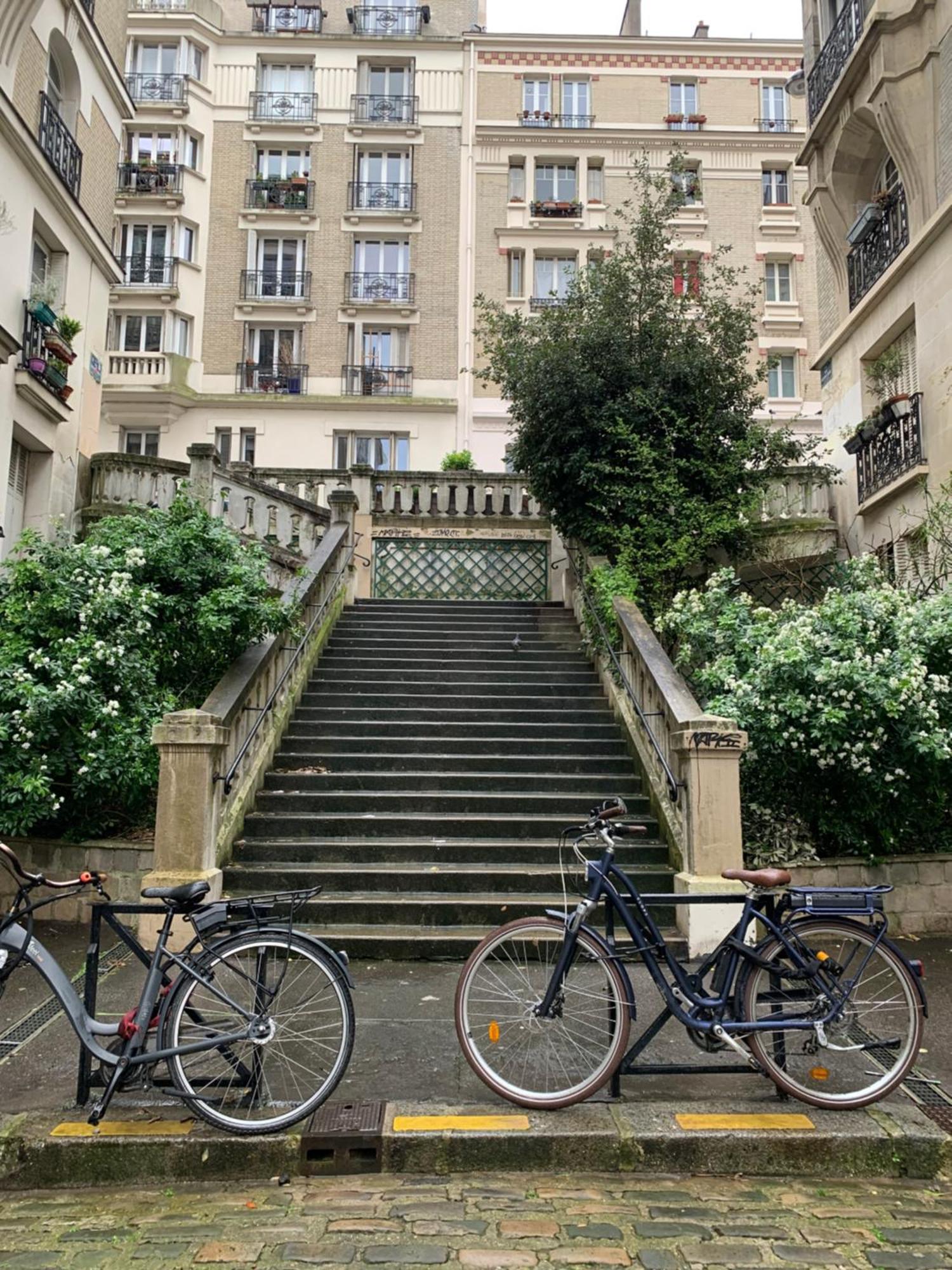 Apartament Loft Montmartre Au Pieds Des Vignes Paryż Zewnętrze zdjęcie